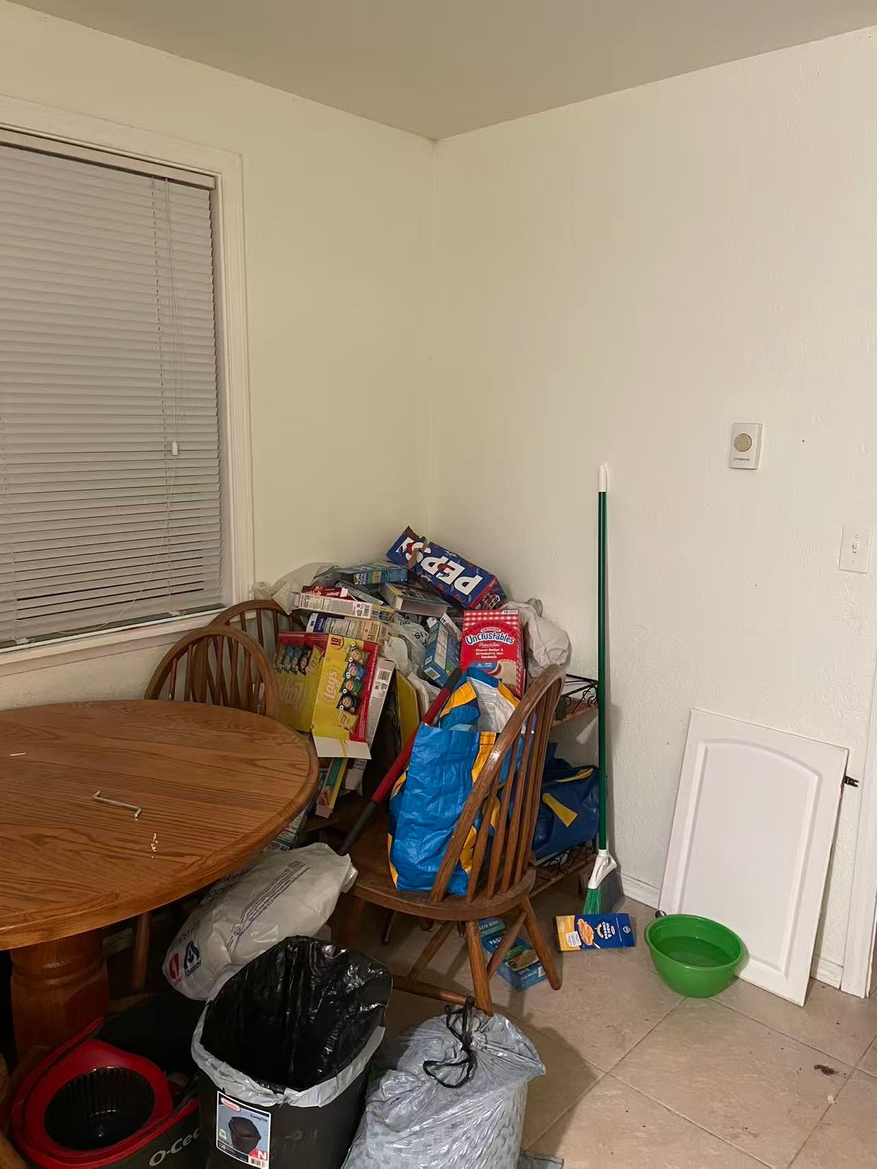 Rental clean out with carpet extraction services